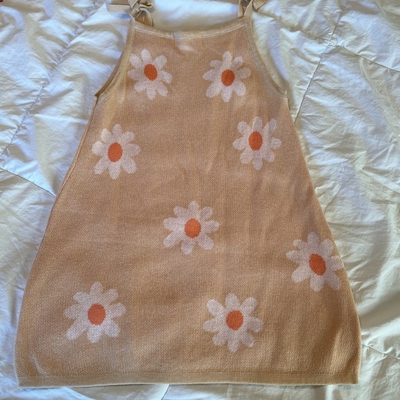 Knit Daisy Dress - Picture 5 of 6